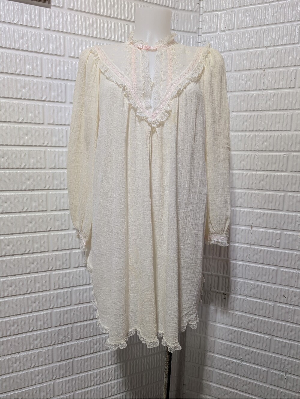 Christian Dior Vintage Lingerie Nightgown Dress Ivory w/Lace & Pink Trim 26" ptp